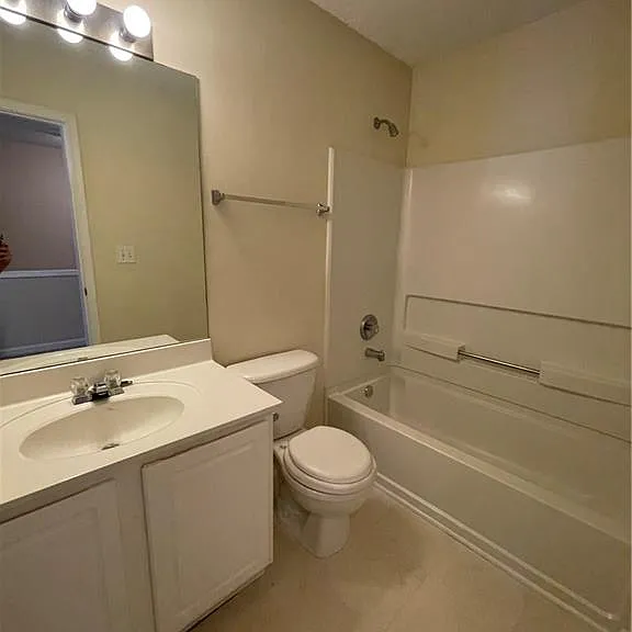 4085 Howell Park Rd — Photo 13
