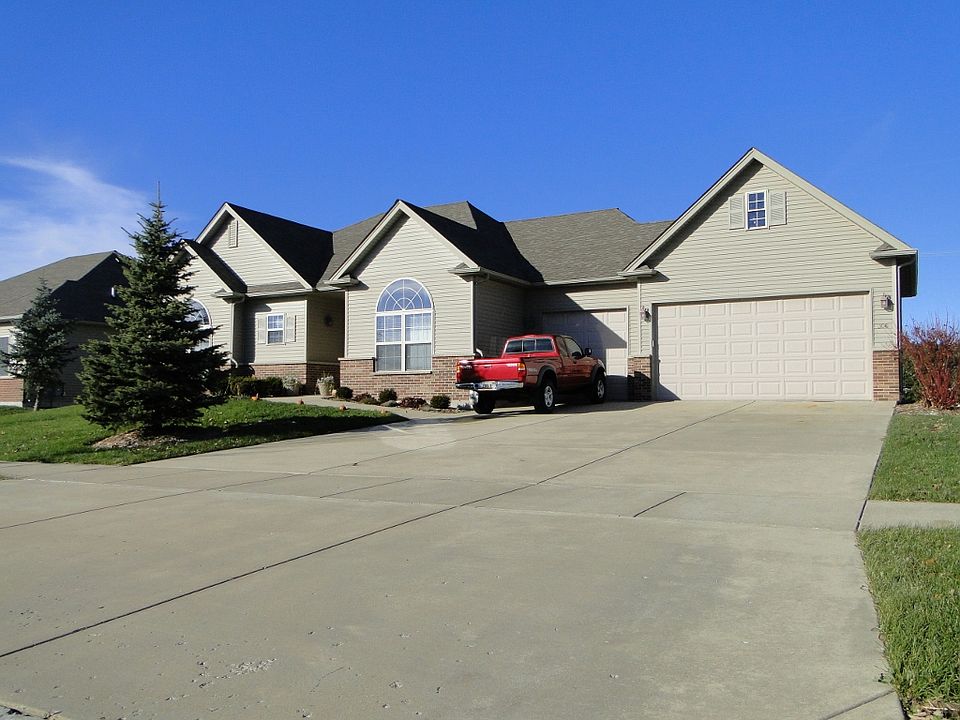 2nd image of 306 Red Hawk Rd
