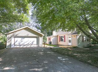 104 W North Ave, Belton, MO 64012