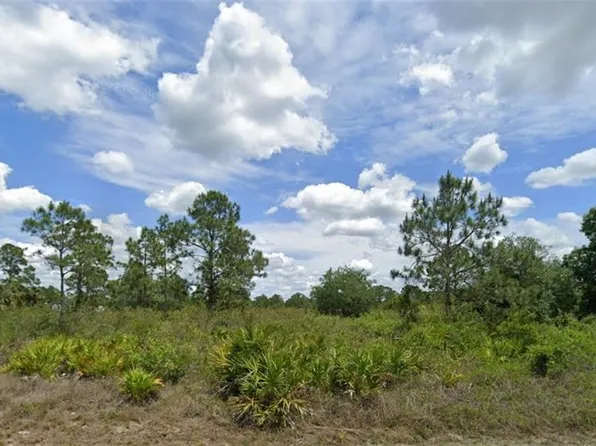 520 Wellington AVE, LEHIGH ACRES, FL 33972