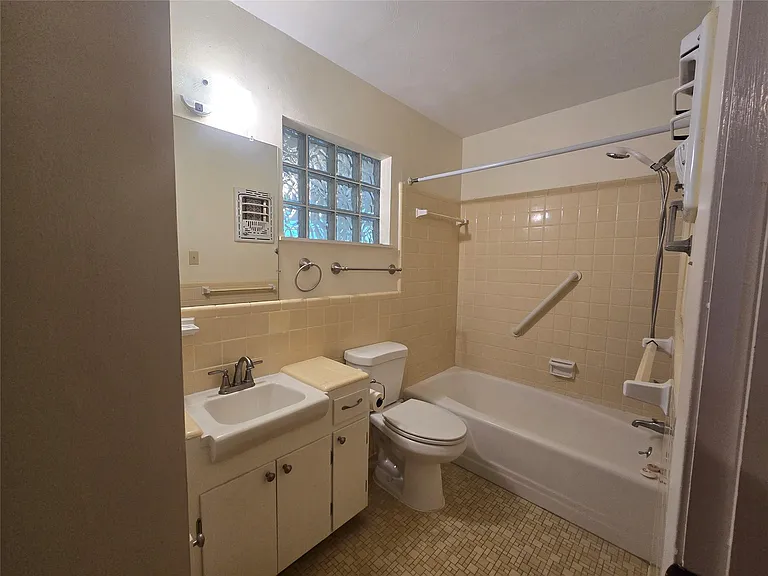308 Mackeral St — Photo 8