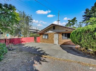 502 NE 130th St, Seattle, WA 98125