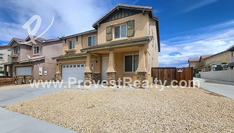 5 bed, 3.0 bath, 2724 sqft, $2,600 — Photo 3
