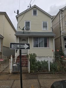 126 Smith St, Elizabeth, NJ, 07201