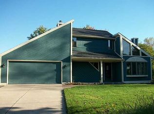 10293 Burgundy Blvd, Dimondale, MI 48821