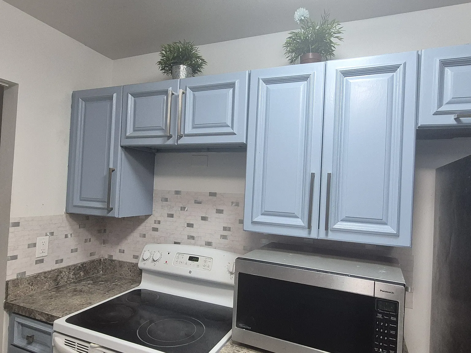 2 bed, 1070 sqft, $1,750 — Photo 2