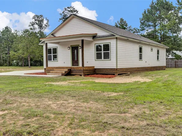 785 Forest Springs, Livingston, TX 77351