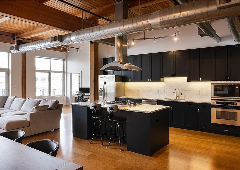 1st image of 210 W 5th St APT 203