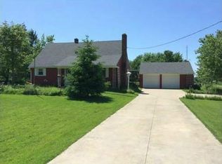 8628 Oliver Rd, Erie, PA 16509