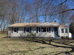 16 Sky St, Enfield, CT 06082