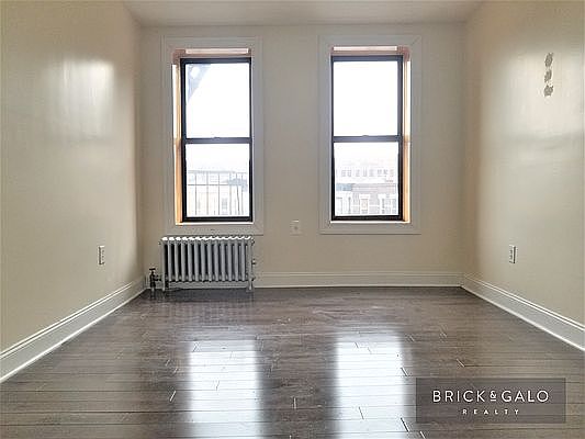 4th image of 290 Empire Blvd APT 3H