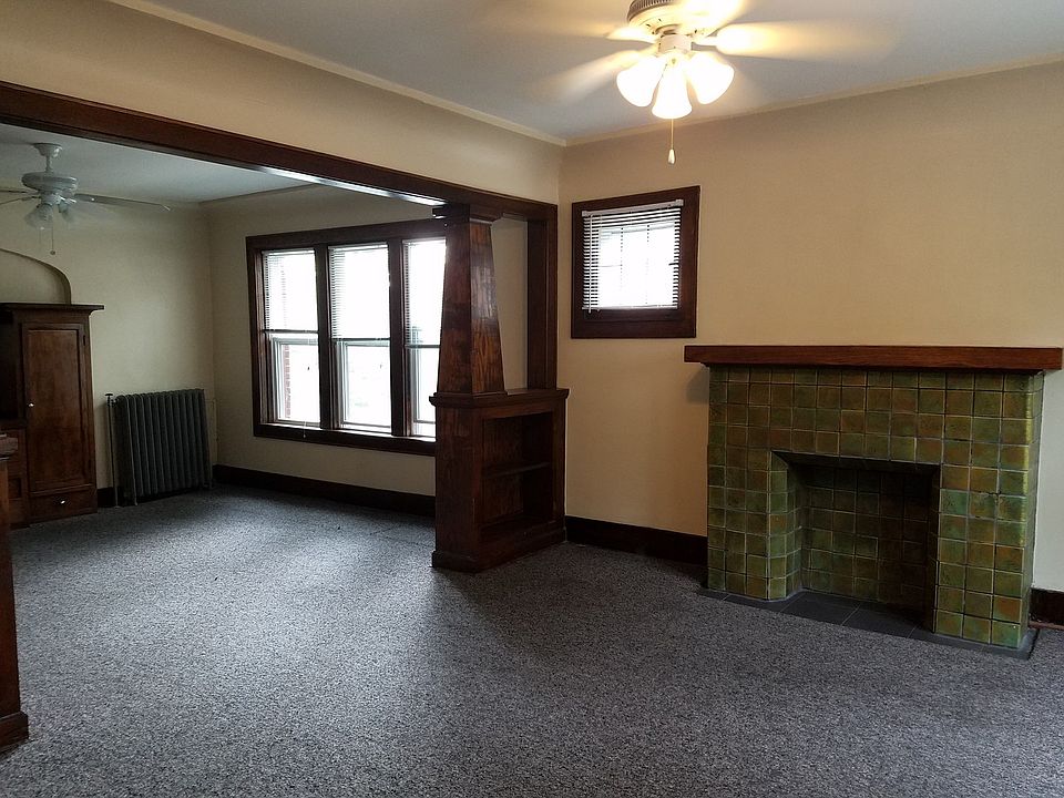 1st image of 3313-3319 W Wells St #3319-2