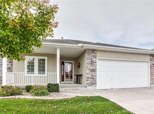 4630 SW Olympia Dr, Lees Summit, MO 64082