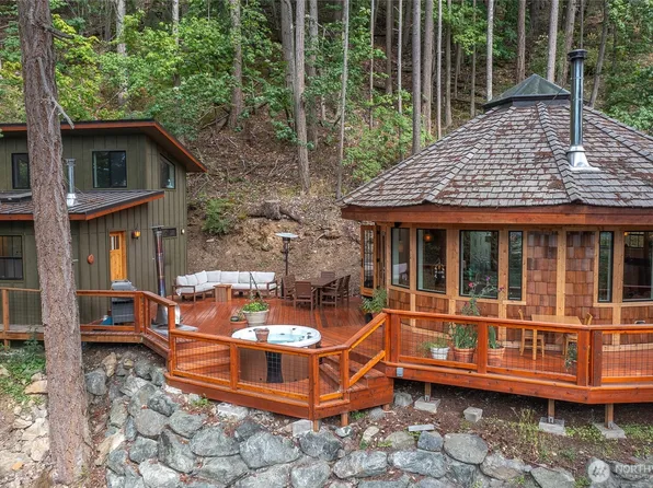 300 Pleasure Horse Road, Orcas Island, WA 98245