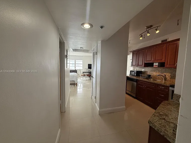100 Lincoln Rd #316 — Photo 6