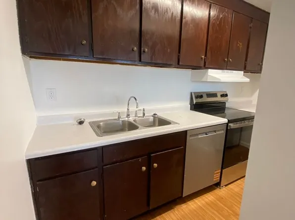 2205, 2205 Marquette Rd #D3, Peru, IL 61354