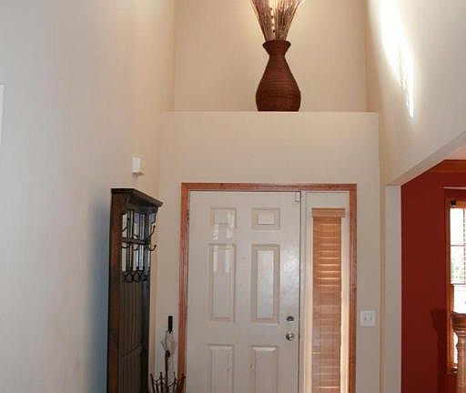 4th image of 4020 Kendall Dr