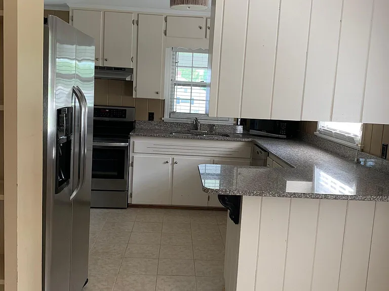 207 Clifton St — Photo 3