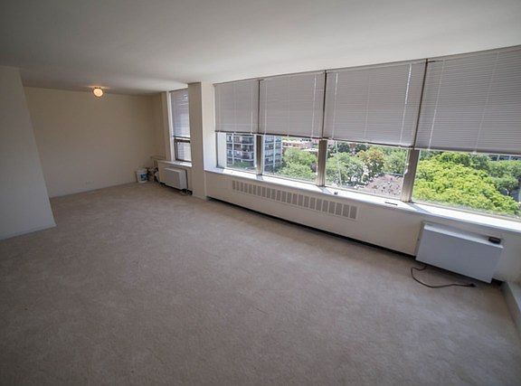 3rd image of 1455 N Sandburg Ter APT 801B