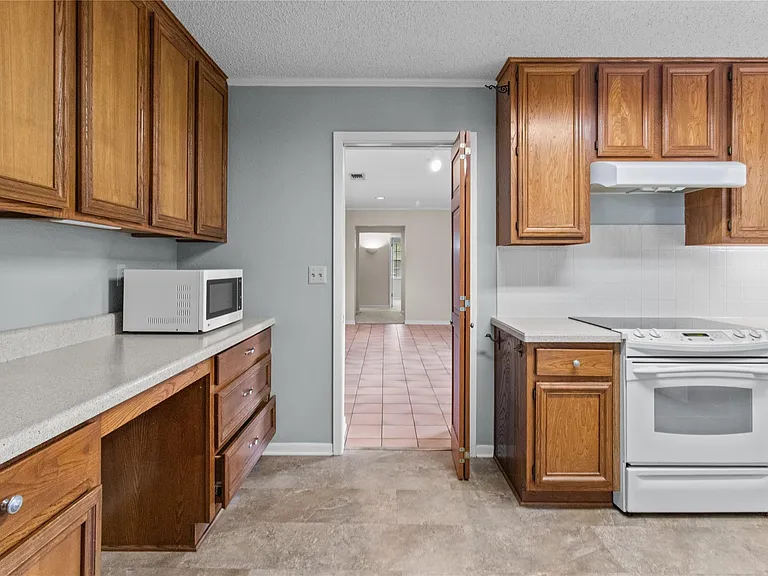 4848 Wickwillow Ln — Photo 15
