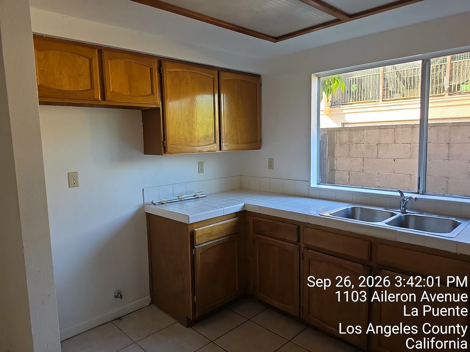 3 bed, 2.5 bath, 1000 sqft, $2,850 — Photo 3