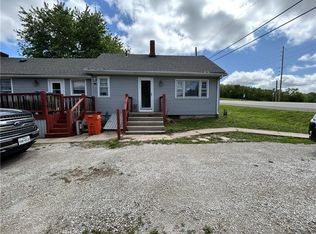 1505 Mason Rd, Saint Joseph, MO 64504