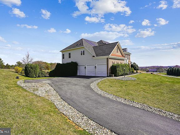 5th image of 42152 Glynn Tarra Pl