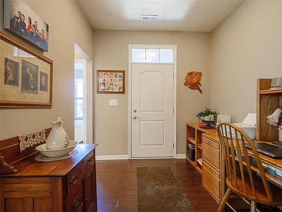 5th image of 4307 Yarrow Ct