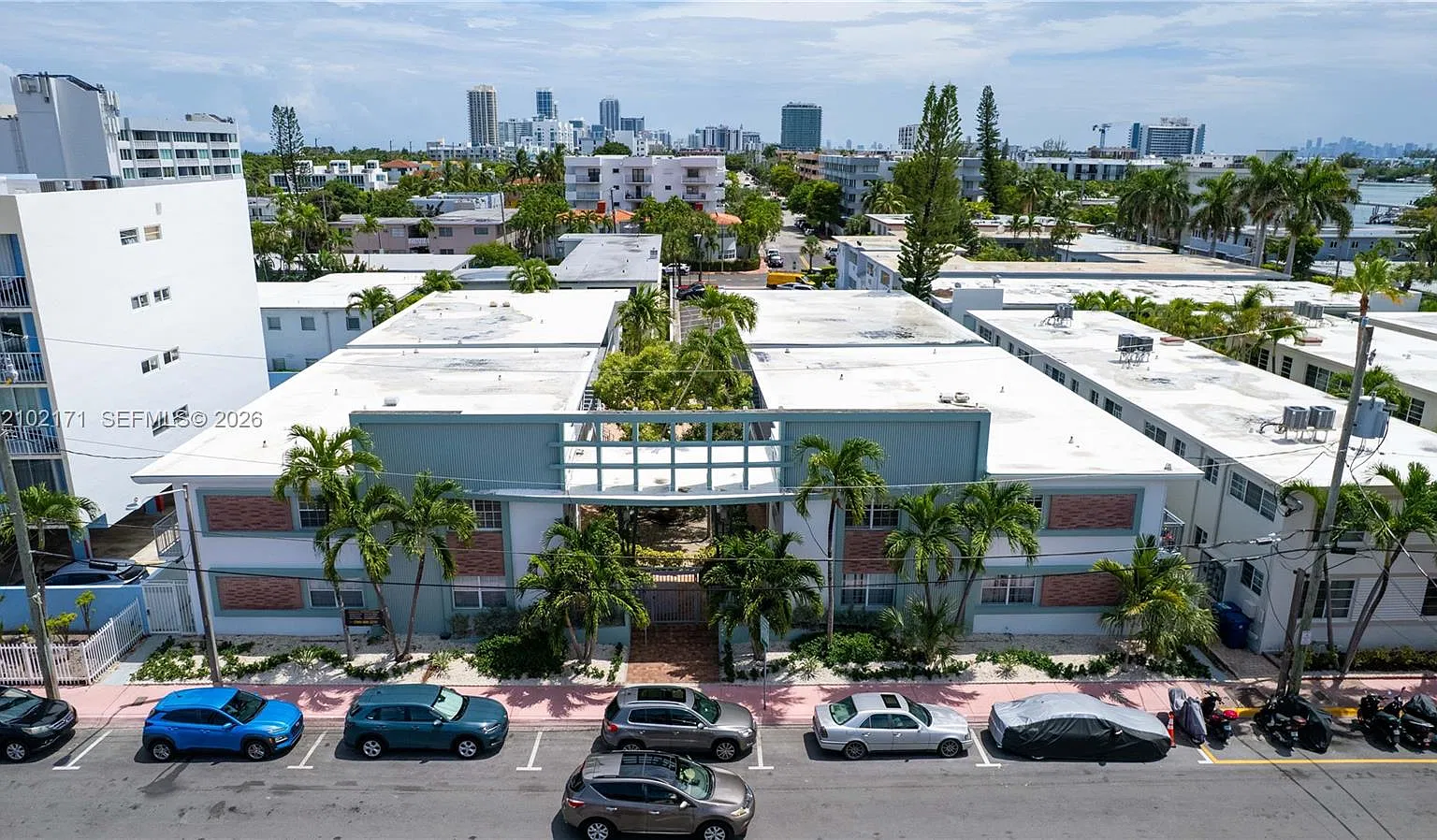 Ritz Royal Palm Ii Condo — Photo 1