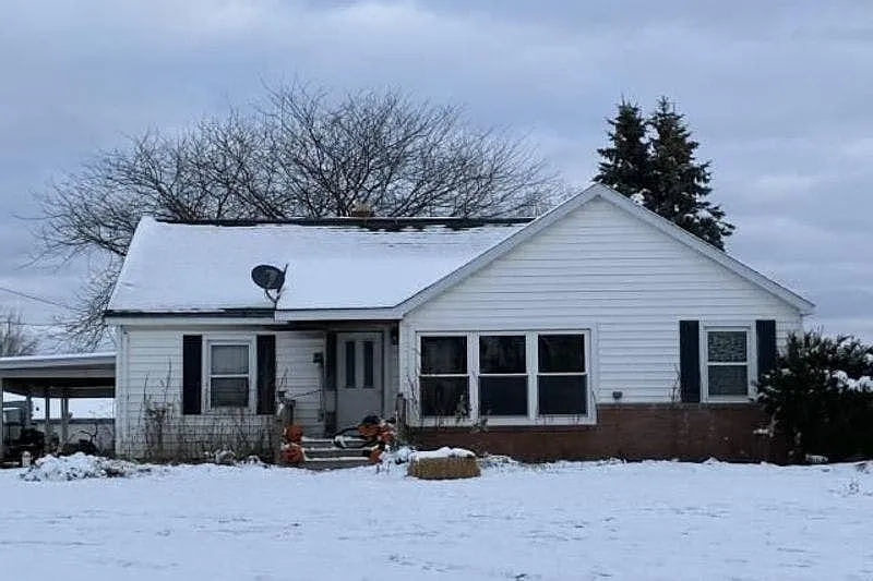 15312 Johnstone Rd photo 1