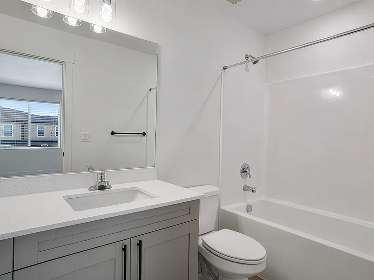 Valo At Bellin Townhomes — Photo 30