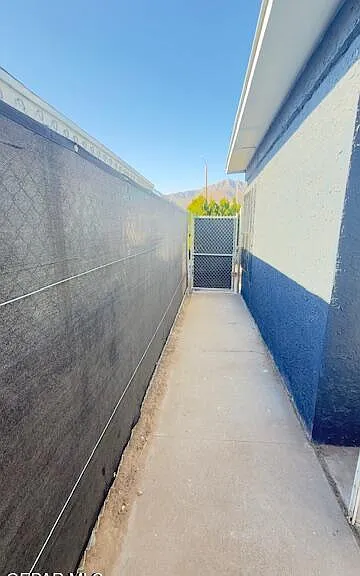 8804 Kenneth St — Photo 10
