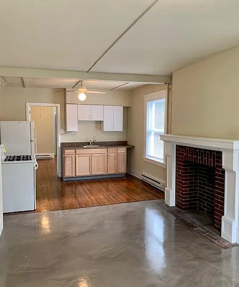 514 W Orange St #1 — Photo 3