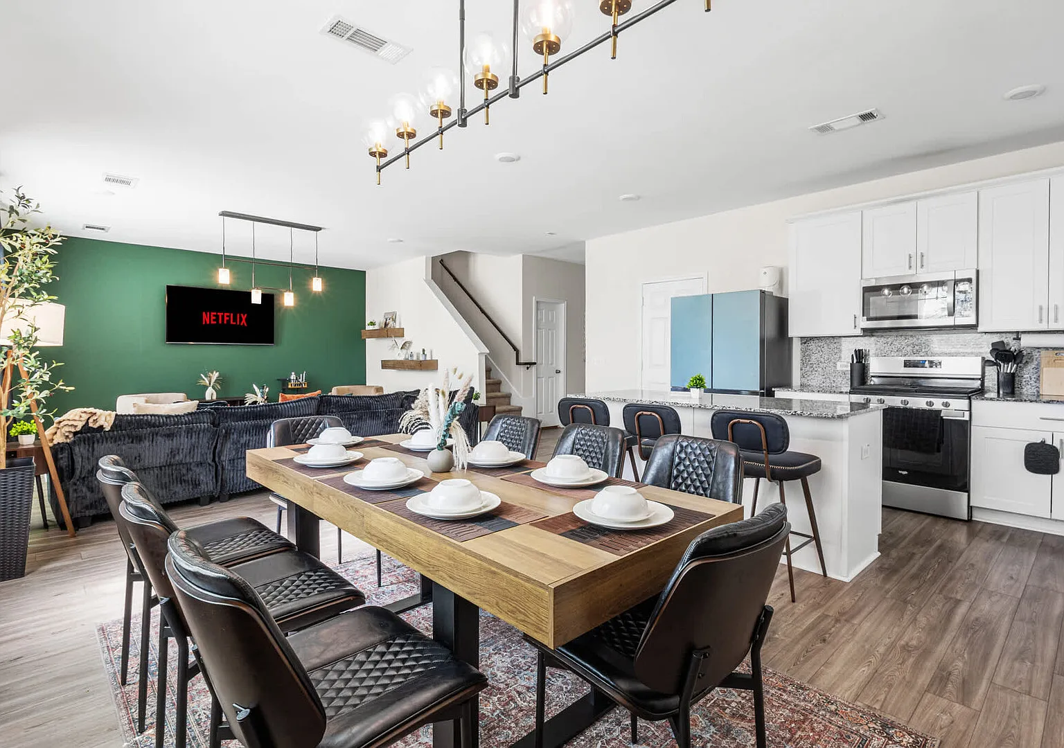 Modern 5br House | Sleeps 14 | 1gb |Wd | Nasa, Nrg — Photo 4