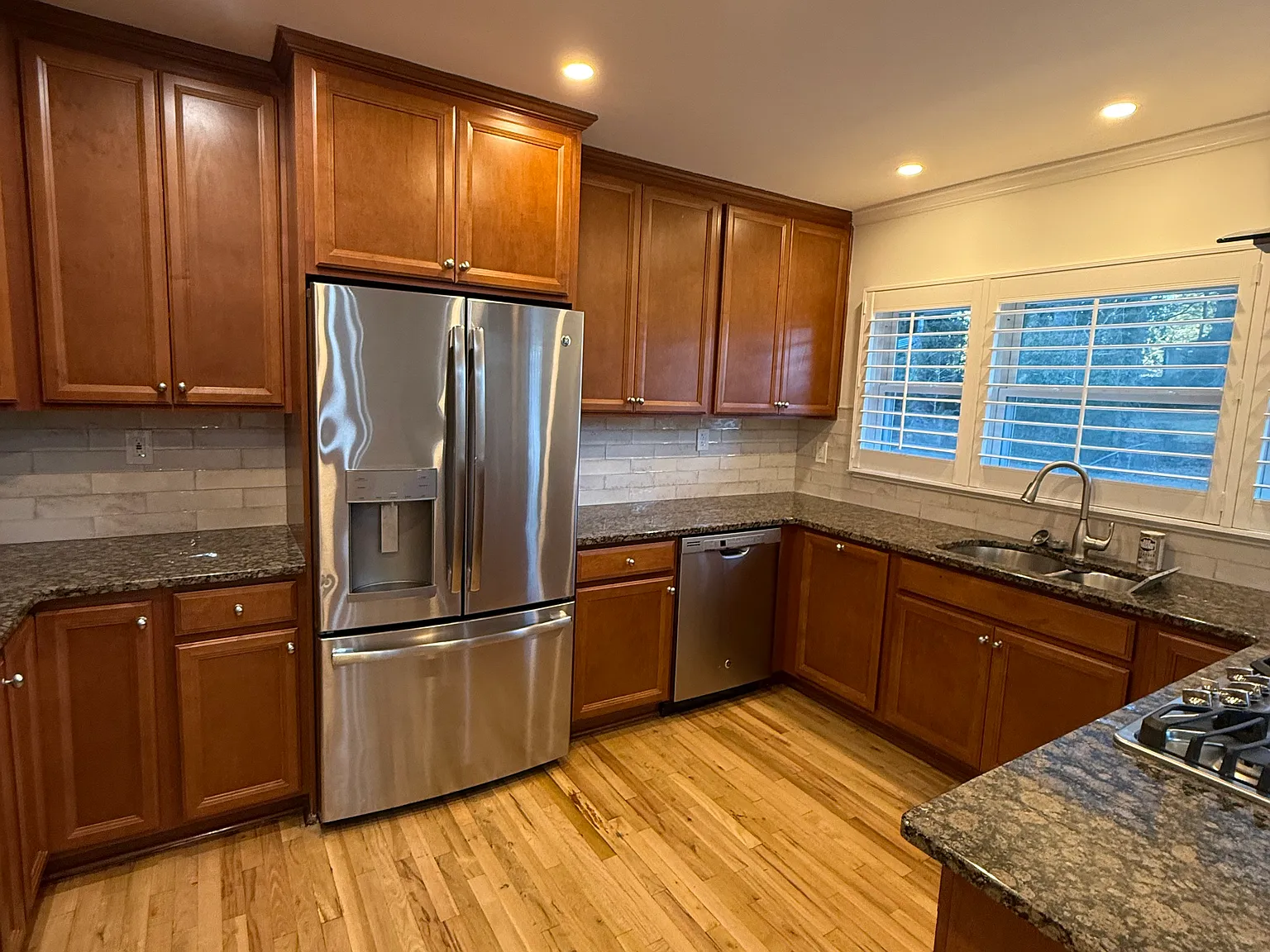 3 bed, 1684 sqft, $2,100 — Photo 2