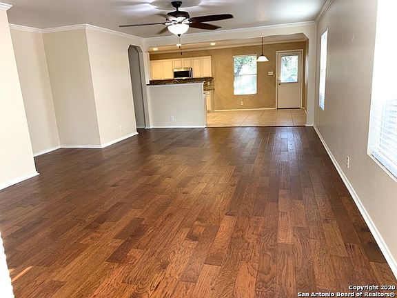 3rd image of 221 Jordan Pl