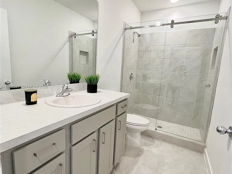 429 NE 12th Ave #0 — Photo 19