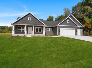 5033 Ikram Oaks Dr, Jackson, MI 49201