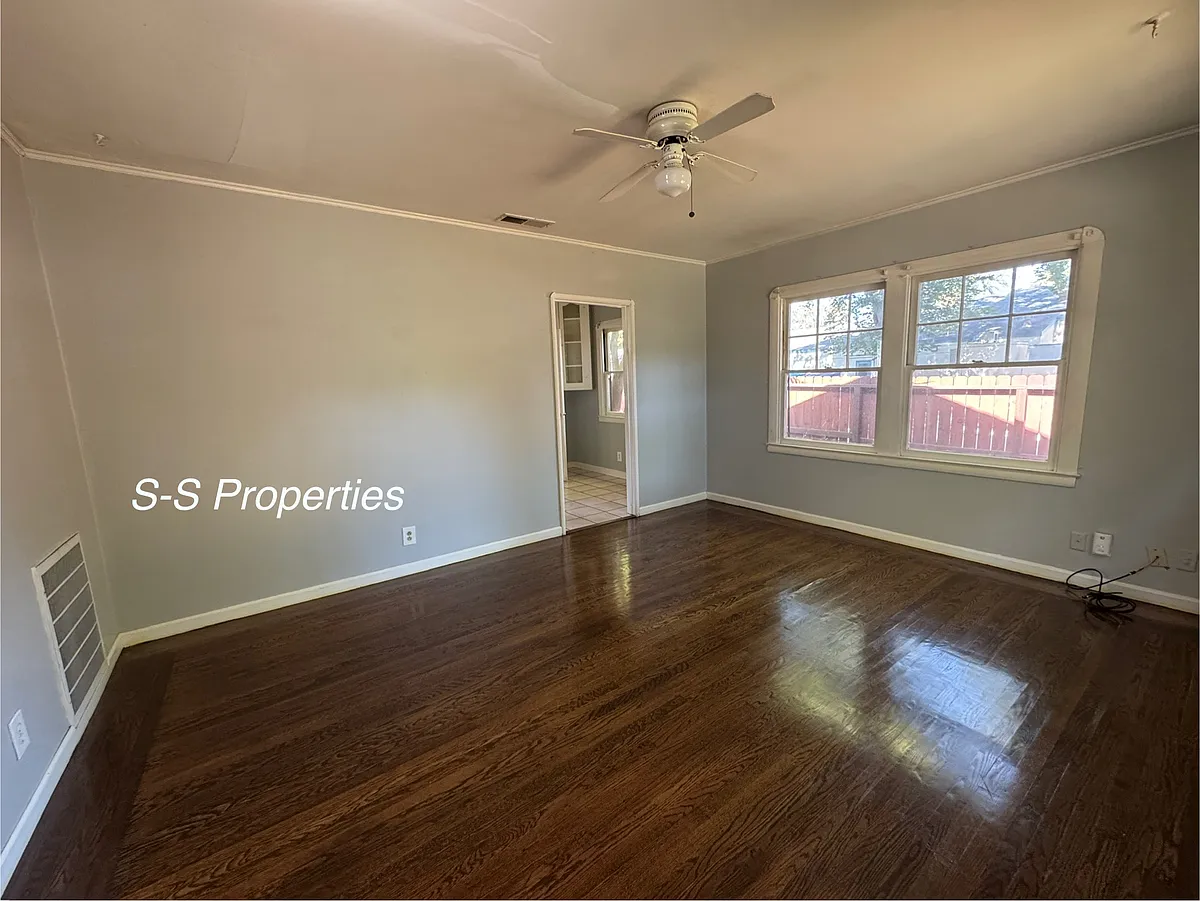 Living Room - 2200 12th St