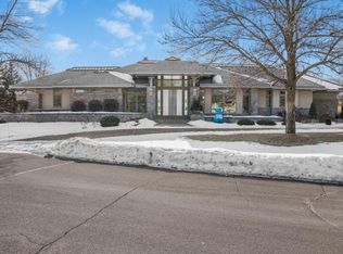 11465 Keystone Ct, Minnetonka, MN 55305