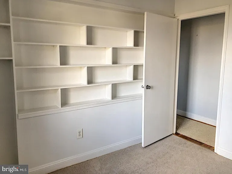 1573 N Colonial Ter #201Y — Photo 15