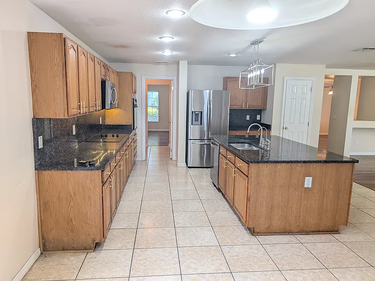 14809 Royal Poinciana Dr — Photo 16