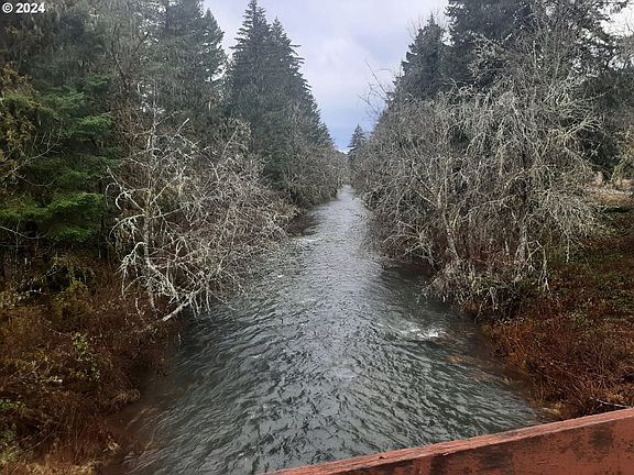 4th image of 39935 Layng Creek Rd