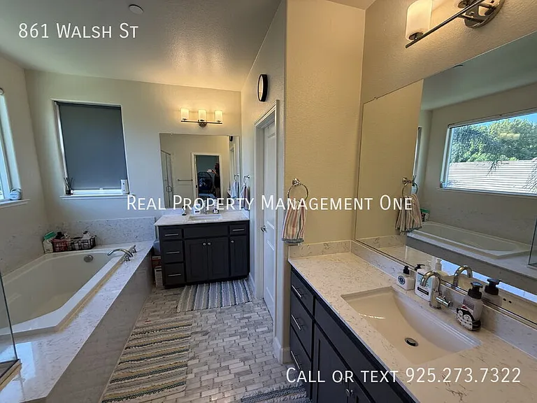 861 Walsh St — Photo 18