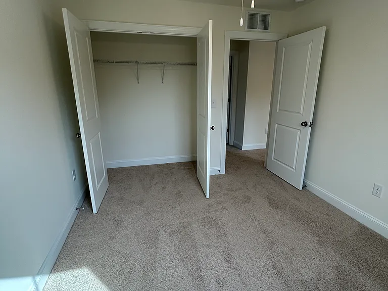 519 Bedford St — Photo 33