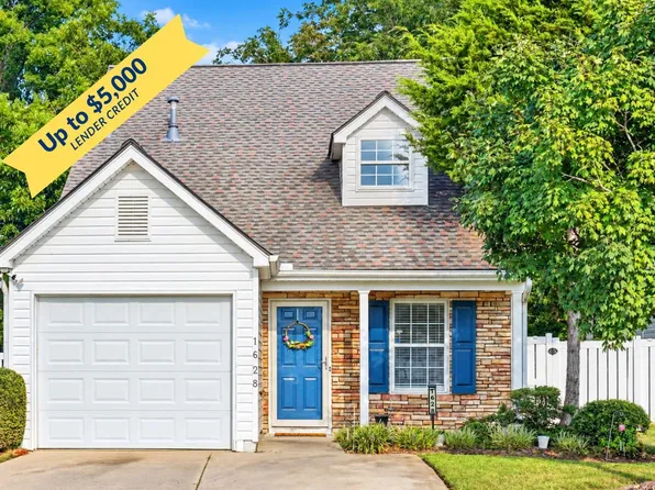 1628 Beacon Village Dr, Raleigh, NC 27604
