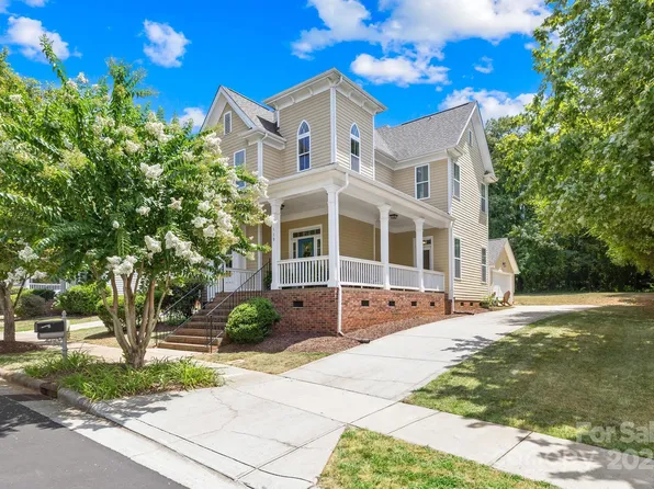 119 W Morehouse Ave, Mooresville, NC 28117