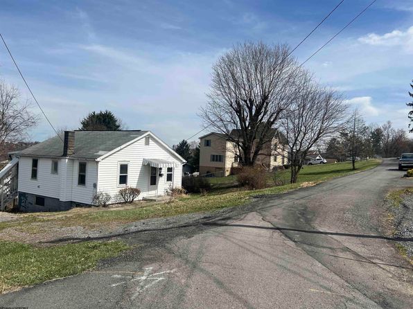 208 Marshall Ave, Morgantown, WV 26501