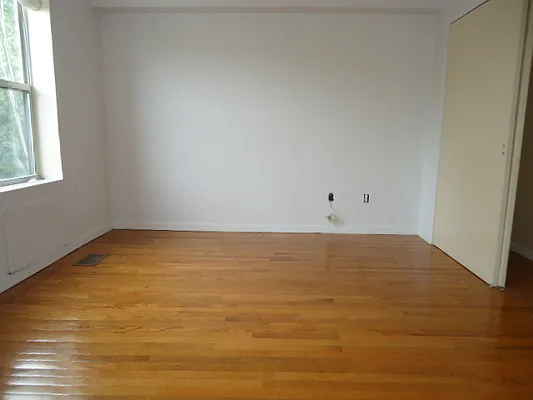 Rented by Hakeem Shahid, LREB | media 5