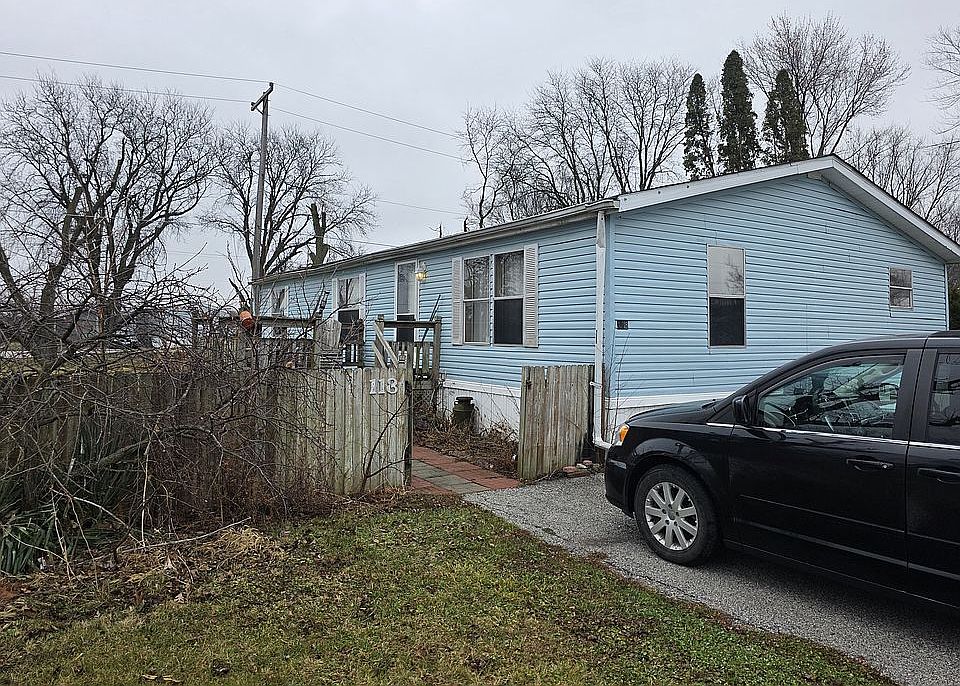 1st image of 1511 Coyne Center Rd #118